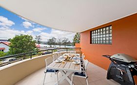 Adrift At Dolphin Cove Apt 5 - Riverfront Modern